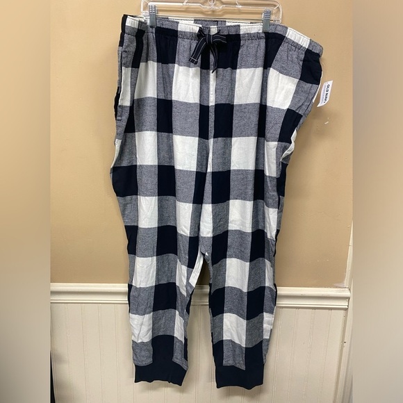 Old Navy NWT Plus Size 3X Black/Ivory Buffalo Plaid Jogger Flannel Pajama Pants - Picture 1 of 7